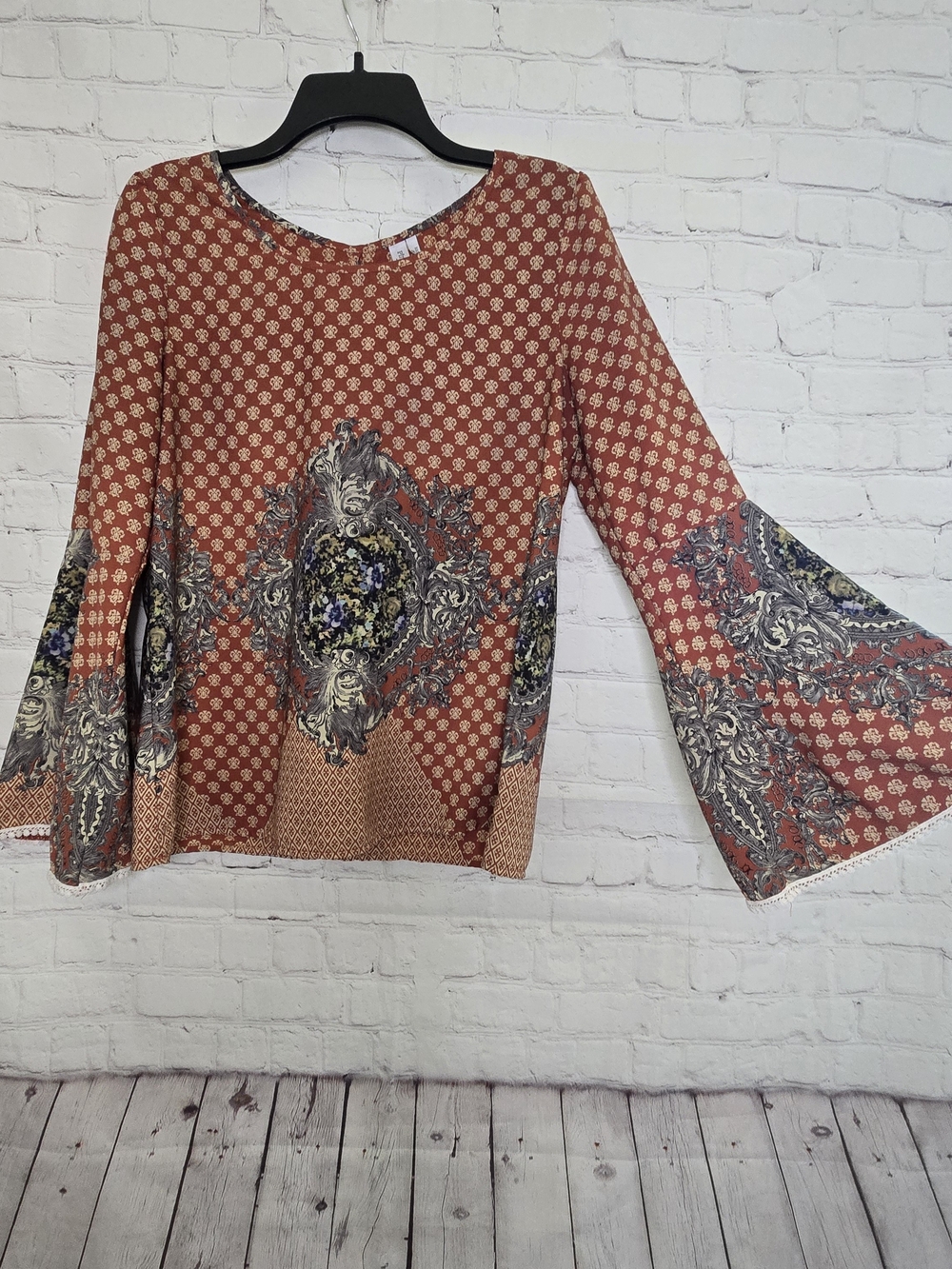 Boho Floral Medallion Bell-Sleeve Top - Rust